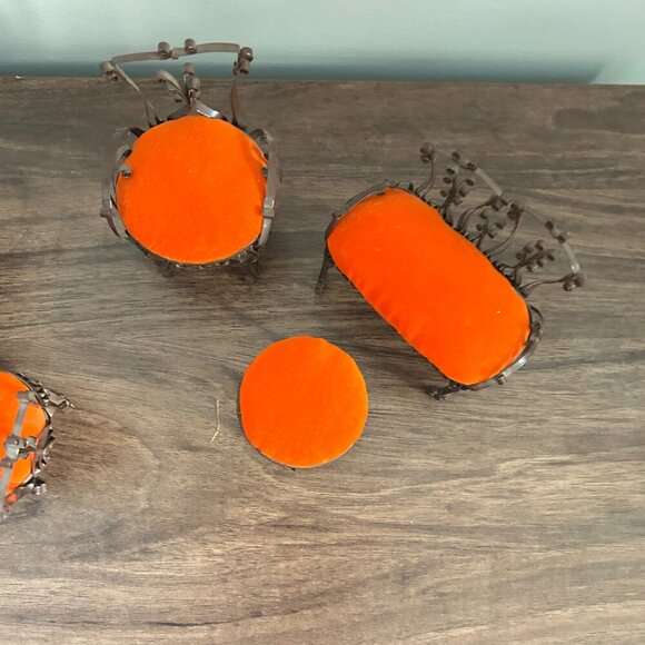 Lot of 8 Vintage Tin Can Scroll Tramp Art with Orange Stuffed Velvet Seats Table - Picture 6 of 6